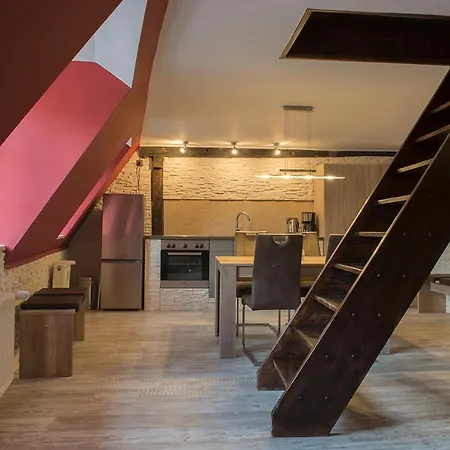 Alma Apartment *